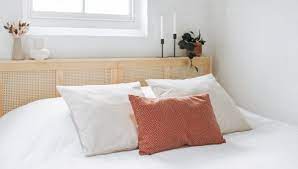 34 idées diy pour relooker ma maison avec des meubles ikea. Ikea Hack La Tete De Lit En Cannage Avec Les Portes Ivar My Blog Deco