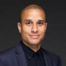 Brian Strong's Instagram, Twitter & Facebook