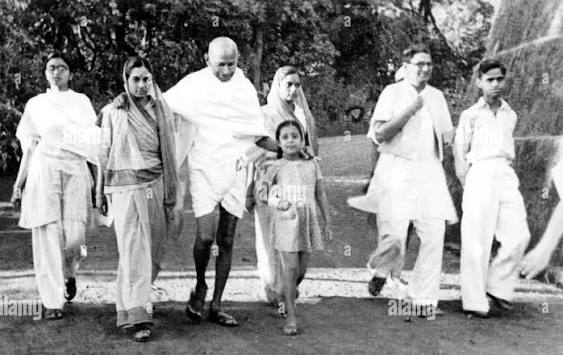 Mahatma Gandhi walking on Juhu Beach, Mumbai, May 1944. #MahatmaGandhi