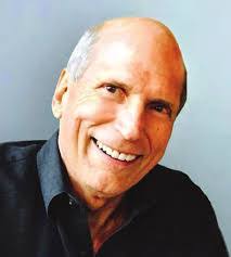 Andrea Fehr's Instagram, Twitter & Facebook