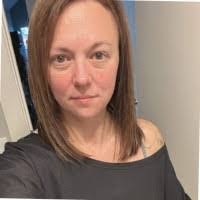 Sarah Miesner's Instagram, Twitter & Facebook