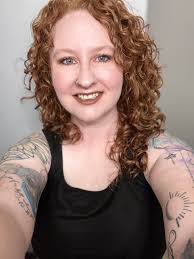 Hey hey! My name is Jessica, i specialize in accounting. I'm currently a  full time bookkeeper for a doctor group in Ocala. I'm also the managing  partner of a mobile mechanic company