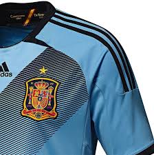 Qualifikation zur em 2012 video. Adidas Spanien Trikot Kinder Blau Hellblau Em 2012 X16709 Sporthaus Marquardt Online Shop Fur Sportbekleidung Mode Schuhe