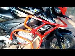 Beberapa detail dari modifikasi yang mas radit lakukan adalah mengunakan beberapa detail dari yzf r125 seperti bagian buritan, tempat duduk/ jok, tangki bahan bakar, sampai swing arm. Modifikasi Yamaha Vixion Ala Multistrada Crash Bar Yamaha Vixion By Banditz Guard