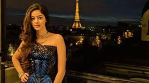 Ananya Pandey Makes Her Debut At Vanity Fair S Le Bal Des Debutates 'my daughter asked which of my college classmates were now famous & when i told her your. ananya pandey makes her debut at vanity