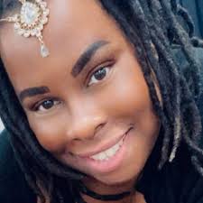 On my last Invisalign tray before refinement trays. I still feel like my  bite can improve. Anyway, can't wait to get these buttons off and do some  whitening.