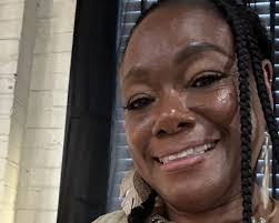 Veronica Hart's Instagram, Twitter & Facebook