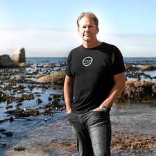 I had been outdoor dining with friends in a garden. Profile Craig Foster The Human Star Of Netflix S My Octopus Teacher