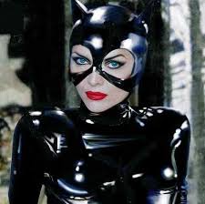 Catwoman cosplay diy catwoman costume catwoman makeup catwoman comic anne hathaway catwoman creepypasta girls creepypasta proxy creepypasta characters batman christian bale. How To Make Your Own Catwoman Costume 6 Steps