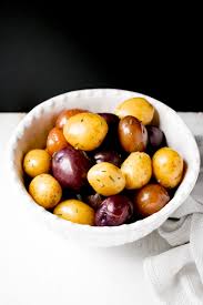Transfer creamer potatoes to a bowl, add olive oil and seasoning, and toss until coated. How To Boil Potatoes With Flavor My Kitchen Love