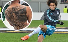Leroy sane reveals a tattoo of himself after manchester city's win over watfordcredit: Ex Schalker Sane Mit Selfie Tattoo Tattoo Spirit