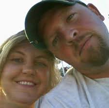 CHEATING isn't just SLEEPING with someone else, its also‼️ • Giving someone  ELSE the attention that SHOULD be for your partner. • DELETING messages so  your partner won't see them. • FLIRTING