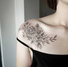 Flower tattoos are for the most part a development of the past few decades, and testimony to the fact that it is now acceptable for a woman to get tattoos ( it wasn't always like this). 54 Classic Floral Tattoo Ideas For Spring Tattooblend
