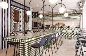 Maximalist Valencia Restaurant La Sastreria Is All About The Pattern The Spaces In 2020 Restaurant Interior Interior Spanish Restaurant
