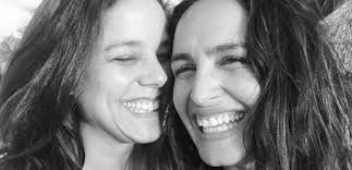 Fernanda urrejola reconoce entre risas que todavía se pierde en los pasillos de canal 13. Nunca Me Senti En El Closet Fernanda Urrejola Hablo Sobre Su Nueva Polola