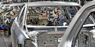Sie wollen die daten ihrer bank und deren filialen bei uns selbst aktualisieren können oder wollen mehr über www.banköffnungszeiten.de bzw. Volkswagen Stoppt Produktionsline In Zwickauer Werk