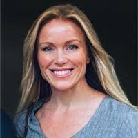 Holly Mudd's Instagram, Twitter & Facebook