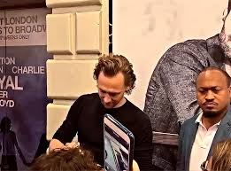 51,155 likes · 867 talking about this. Pin Auf Tom Hiddleston Betrayal By Harold Pinter Theatre From August 14 To December 8 2019