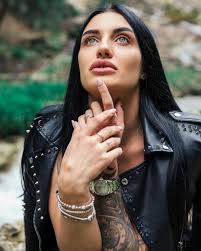 Ana Porgras, mesaj ULUITOR pentru Zanni la Survivor Romania 2021: "Nu stiu  cum poti sa mai..." ==> https://bit.ly/3woACb8