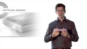 Warum sollten sie ihre matratze wenden? Matratze Wenden Matratze Drehen So Machen Sie Es Richtig Youtube