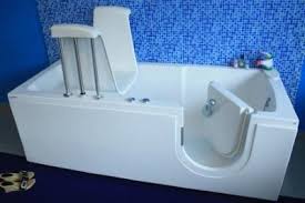La vasca con sportello small con apertura laterale interna una vasca da bagno con tutte le caratteristiche e comfort auxilia con in piu la le migliori offerte per vasca da bagno 100x70 in arredo bagno sul primo comparatore italiano. Trasformazione Vasca Da Bagno Per Anziani