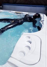 Watch me demo how to inflate & deflate this super fun latex balloon brassiere from the etsy store latexcatfish! Rubberdollemma Onlyfans Com Rubberdollemma Sur Twitter The Best Place In Summer While In Heavy Rubber Is To Be Bound In The Pool The Water Bubbles Are Stimulating Your Pussy While The