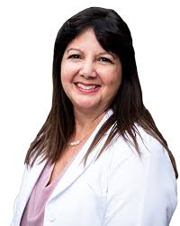 Roxana Rhodes's Instagram, Twitter & Facebook