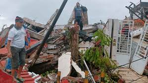 Earthquake deals damage, and will hit with double power if the opponent is underground due to the move dig. Sismo De Hoy Terremoto De 6 2 Grados En Indonesia Deja Al Menos 42 Muertos Y Severos Danos En Celebes Marca