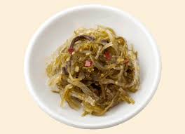 Tagliatelle giapponesi in brodo con alghe. Goma Wakame Delight Azuma Foods International Inc U S A