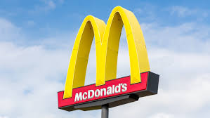 It’s official – The fast-food chain McDonald’s is seeking workers and will open 900 new restaurants in the U.S. The company will also provide $240 million in educational assistance to more than 90,000 employees