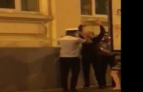 Am nascut la maternitatea giulesti. Medic De La Maternitatea GiuleÈ™ti Tarat Pe Jos De PoliÈ›iÈ™ti Libertatea
