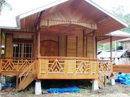 Di bawah ini merupakan 5 model rumah kayu modern yang banyak di temua di negara tetangga, tentunya pembuatannya tidak 100% kayu, bisa dengam material lain seperti besi, kaca dll,, tpi tetap di dominasi oleh papan kayu solid sebagai bahan utama model rumah. Desain Rumah Kayu Minimalis Sederhana Eksterior Rumah Rumah Kayu Desain Rumah