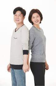 (.) 그리고 임백천 은 각종 예능프로 mc나 패널로 나오면서 김연주와의 결혼 드립을 찰지게 써먹었다. 5 Htioivblj4m
