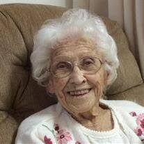 Helen Tomlin Obituary