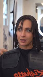 Quando accorciamo… non lo facciamo mai “a caso”.😎, Linee decise.,  Pulizia., Struttura., @edo_righetto qui ha costruito un corto che parla  subito chiaro:, geometrie nette, frangia piena, proporzioni ...