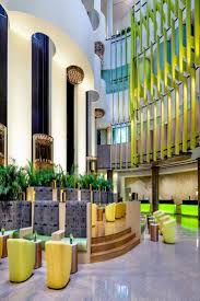 Situated In The Heart Of The City And Just Steps From The Singapore River The Refurbished Holiday Inn Singap Holiday In Singapore Holiday Inn Singapore Hotels