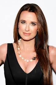 Kyla Richards's Instagram, Twitter & Facebook