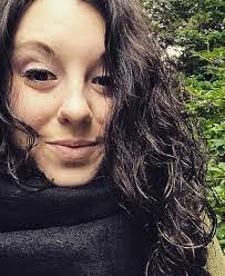 Betsy Bissett's Instagram, Twitter & Facebook