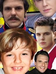 04 años sin Dave Capella David Alejandro Capella Anjoul (Caracas, 09 de  diciembre de 1982- Ibídem, 28 de marzo de 2021). Fue un músico, animador y  presentador de tv venezolano. Se graduó