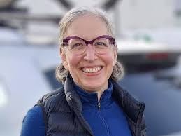 Wendy Deal's Instagram, Twitter & Facebook