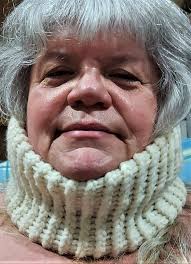 Hand-knotted thick wool runner (40 knots per sq inch) made in India,  William Morris design, in very good condition 3' x 12.3'. Pickup Slocan  Park or meet in Nelson/Castlegar