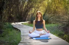 Choosing The Best Meditation Bench Chair And Cushion For Your Meditation Session
