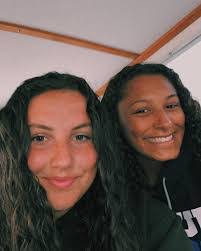 Kelly Horning's Instagram, Twitter & Facebook