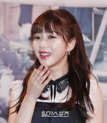 Former aoa member mina writes a handwritten letter and apologizes for breaking her promise to get off social media. Who Is Kwon Mina Dating Kwon Mina Boyfriend Husband