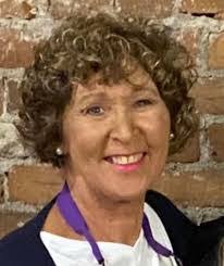 Brenda Dees's Instagram, Twitter & Facebook