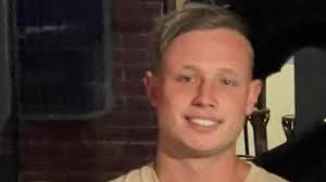 Aaron Devereux's Instagram, Twitter & Facebook