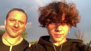 Christopher Bedell's Instagram, Twitter & Facebook