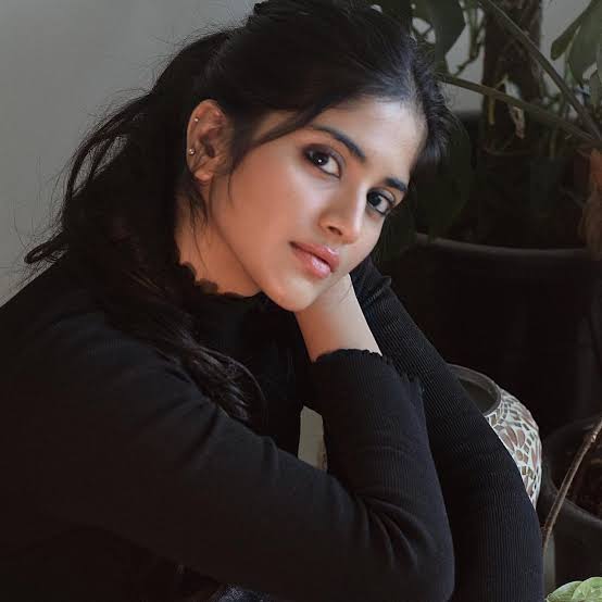 images?q=tbn:ANd9GcR5FJFaTC5gBnVjLxr_2Un