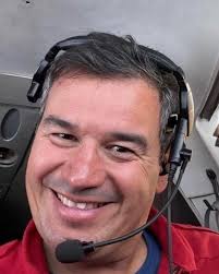 La Secretaría de Relaciones Exteriores confirmó que el avión que se  estrelló en #filadelfia llevaba entre sus victimas personas de origen  mexicano, se trata de Alan Montoya piloto de la aeronave, y