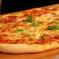 Pizza Au Prosciutto Et Au Fromage Recipe Pizza Prosciutto Meals